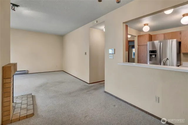 $235,000 | 15711 4th Avenue South, Unit 22, Burien, WA 98148