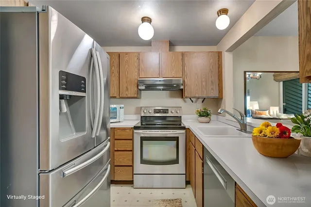 $235,000 | 15711 4th Avenue South, Unit 22, Burien, WA 98148