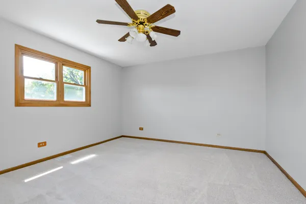 $3,500 | 7745 Woodstock Drive, Tinley Park, IL 60477