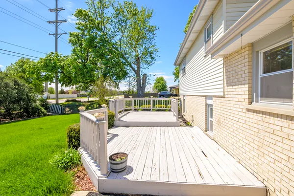 $3,500 | 7745 Woodstock Drive, Tinley Park, IL 60477