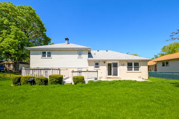 $3,500 | 7745 Woodstock Drive, Tinley Park, IL 60477