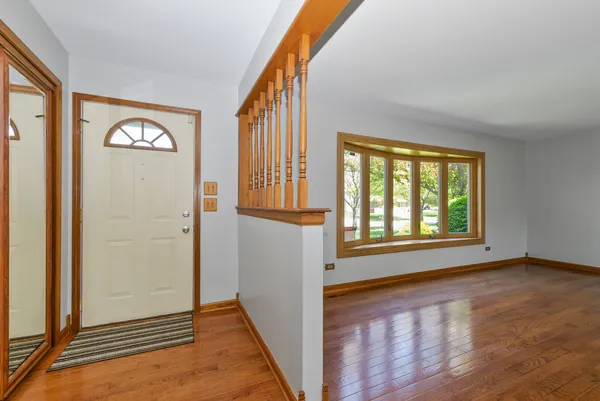 $3,500 | 7745 Woodstock Drive, Tinley Park, IL 60477