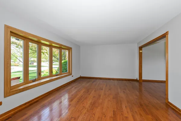 $3,500 | 7745 Woodstock Drive, Tinley Park, IL 60477