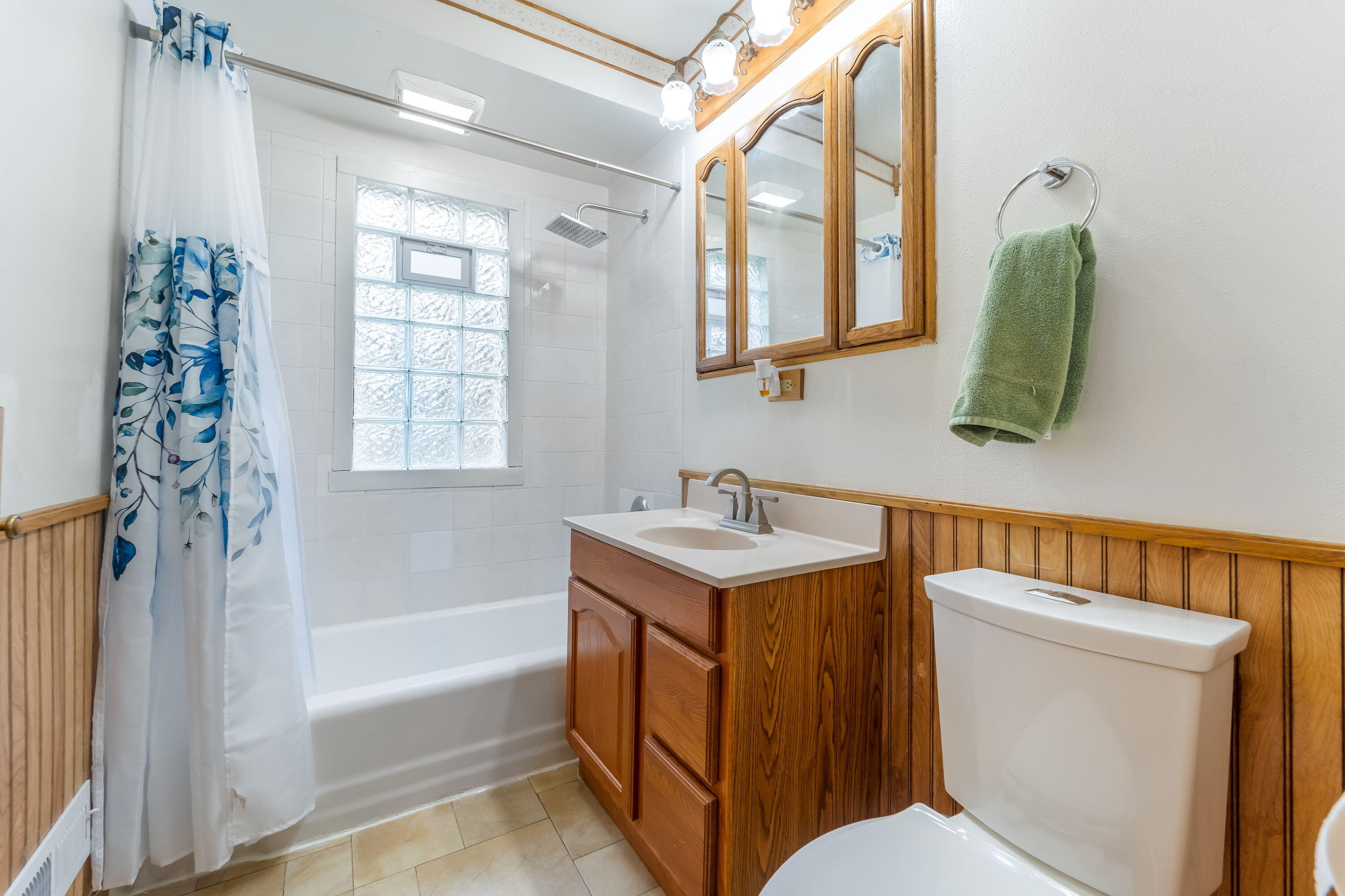3603 South 23rd Street Milwaukee, WI 53221 - Photo 10 of 23 The full bath is on the main level.