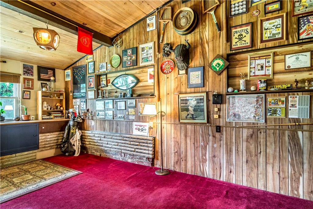 360 Moon Clinton Road Coraopolis, PA 15108 - Photo 23 of 25 Gallery Image 23