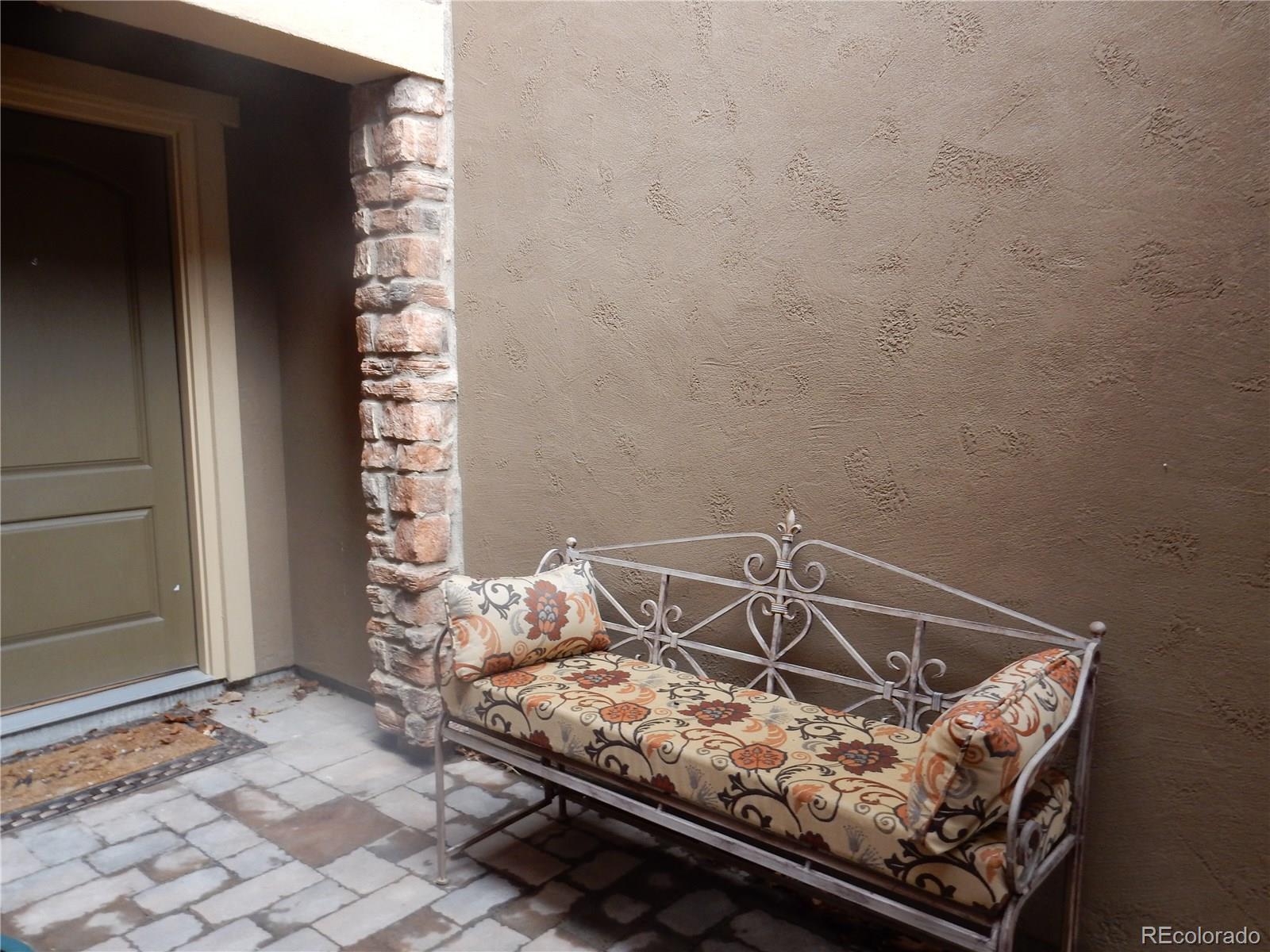 9526 Firenze Way Highlands Ranch, CO 80126 - Photo 2 of 35