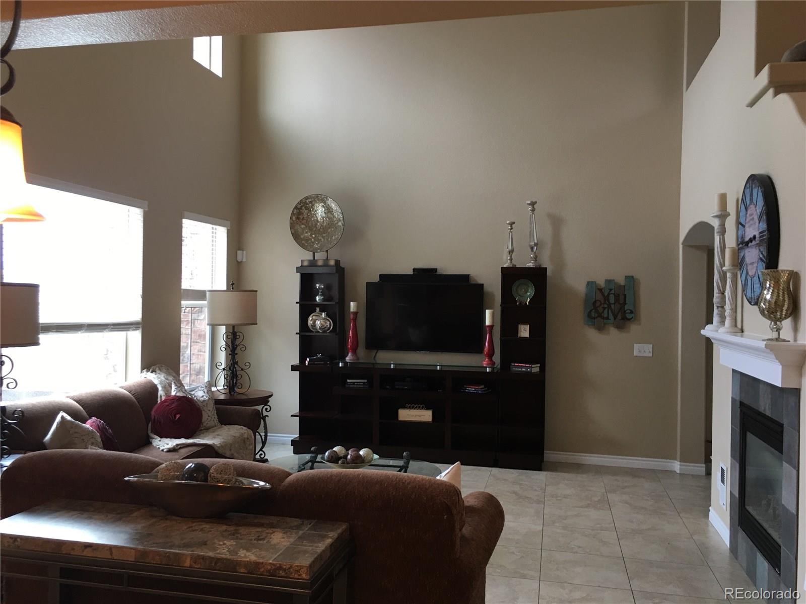 9526 Firenze Way Highlands Ranch, CO 80126 - Photo 3 of 35