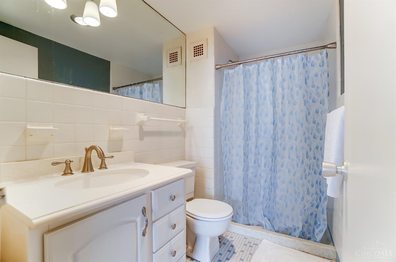 2324 Madison Road, Unit 1907 Cincinnati, OH 45208 - Photo 28 of 35 Gallery Image 28