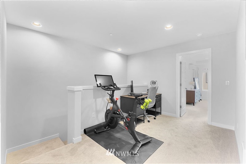 23630 6th Avenue Southeast, Unit D Bothell, WA 98021 - Photo 18 of 36