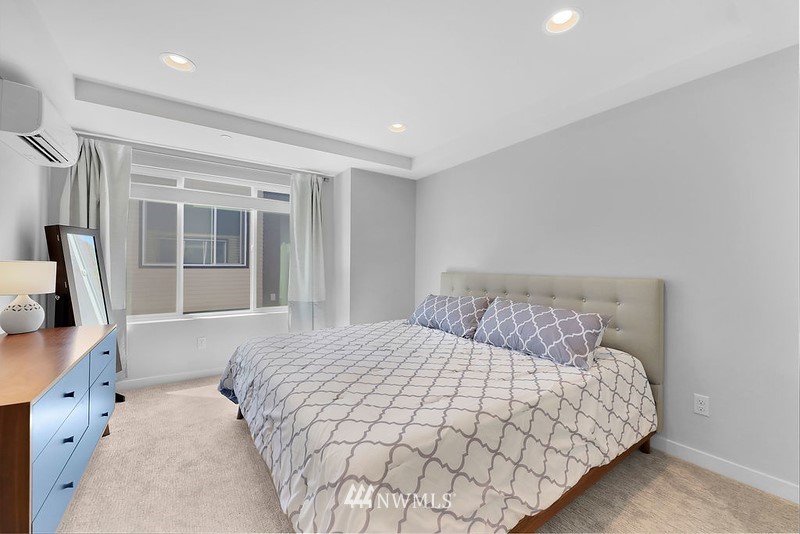 23630 6th Avenue Southeast, Unit D Bothell, WA 98021 - Photo 21 of 36