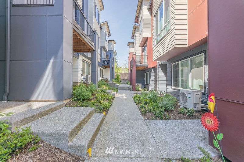 23630 6th Avenue Southeast, Unit D Bothell, WA 98021 - Photo 35 of 36