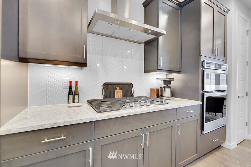 23630 6th Avenue Southeast, Unit D Bothell, WA 98021 - Photo 10 of 36