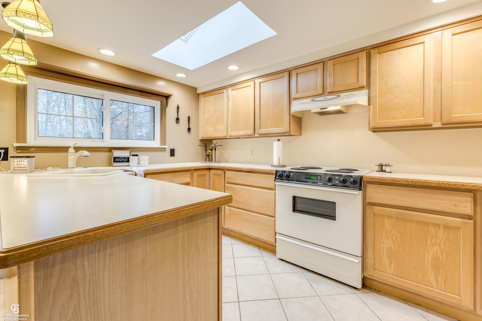 4491 Atkins Road Port Huron, MI 48060 - Photo 15 of 28 50136939-8a0a7ff2-a049-438f-885c-77eb6423aa89.JPG