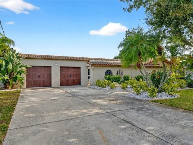 $775,000 | 6349 Spanish Main Drive, Apollo Beach, FL 33572