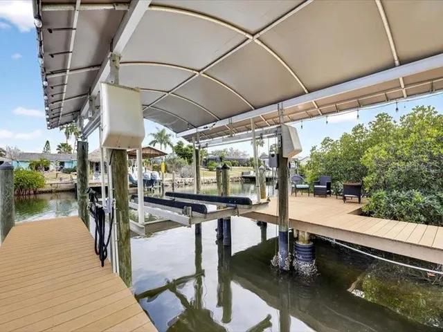 $775,000 | 6349 Spanish Main Drive, Apollo Beach, FL 33572