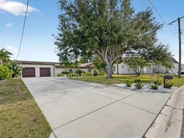 $775,000 | 6349 Spanish Main Drive, Apollo Beach, FL 33572