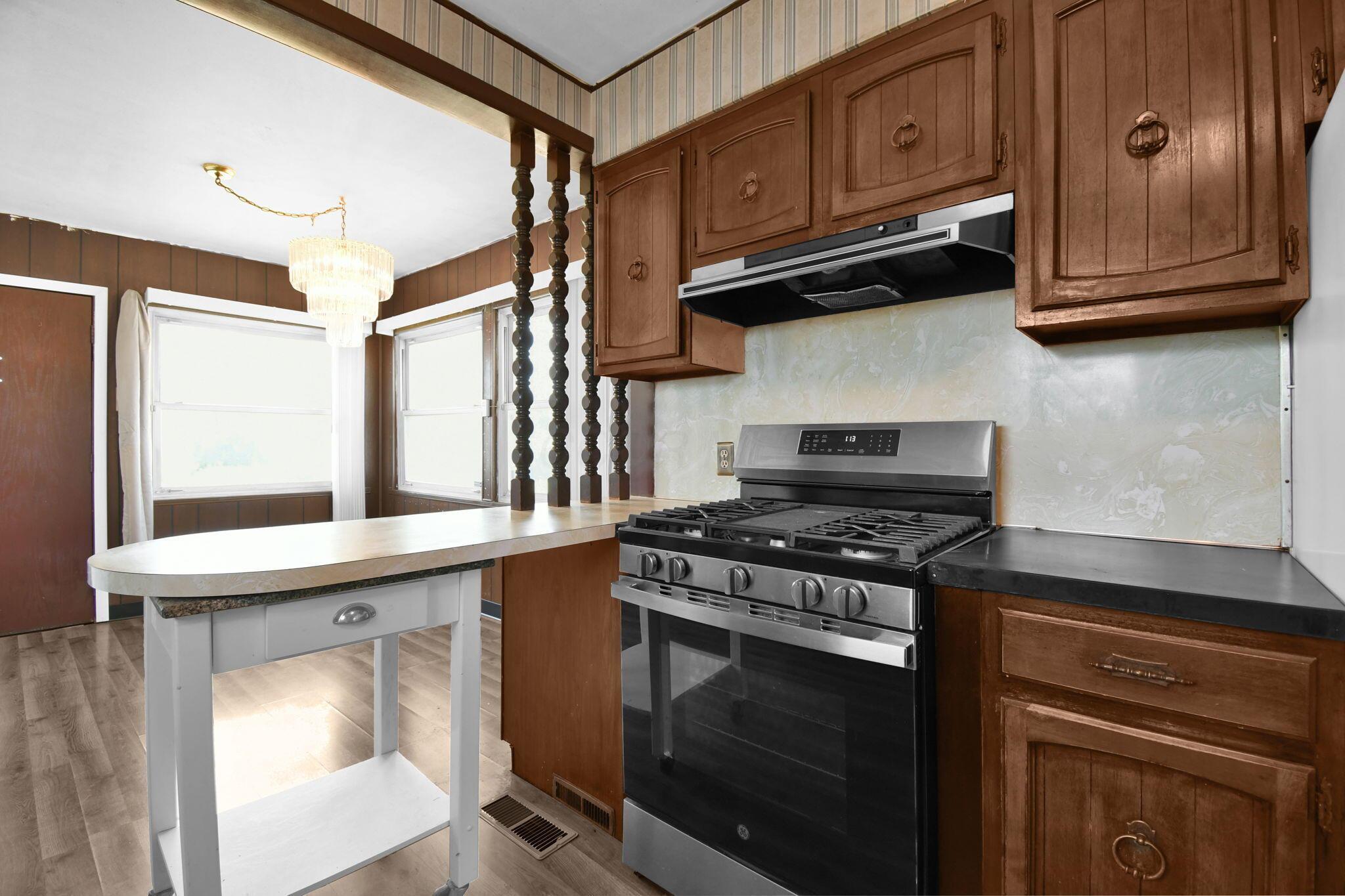 2365 Koebel Road Columbus, OH 43207 - Photo 6 of 26 6-web-or-mls-2365-koebel-rd