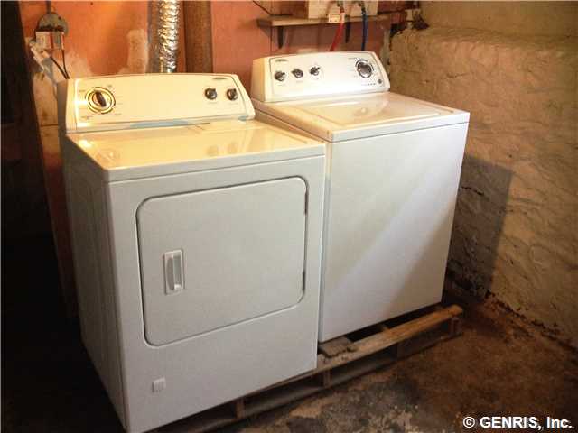 426 Magnolia Street Rochester, NY 14611 - Photo 9 of 12 Laundry