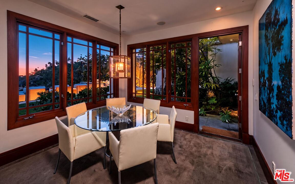 13947 Durham Road Beverly Hills, CA 90210 - Photo 20 of 46