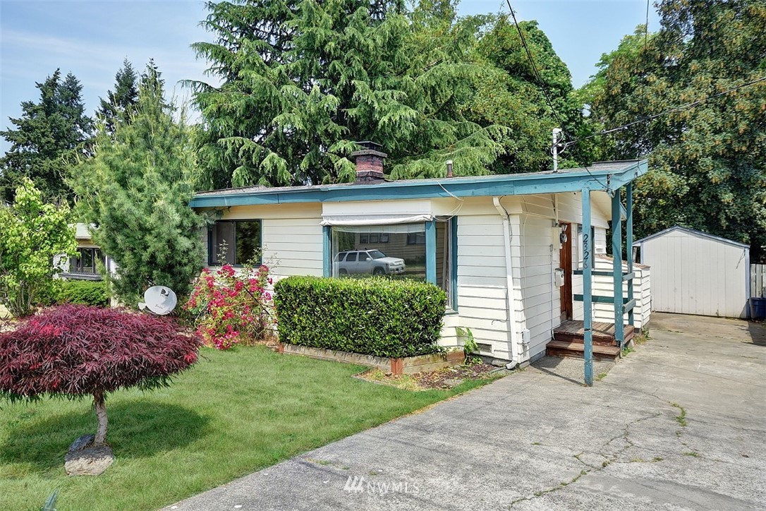 2326 Northeast 9th Place Renton, WA 98056 - Photo 20 of 20 Gallery Image 20