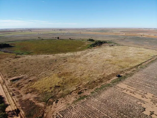 a view of an ocean beach