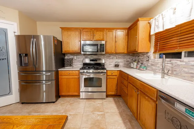 $550,000 | 6165 East Heaton Avenue, Fresno, CA 93727