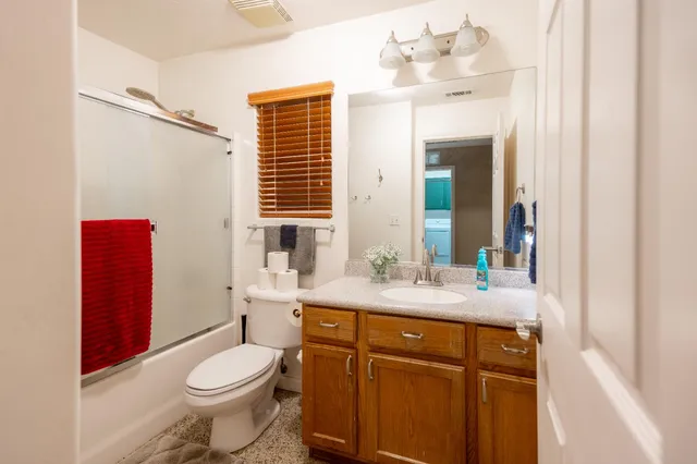 $550,000 | 6165 East Heaton Avenue, Fresno, CA 93727