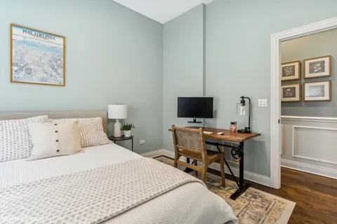 $649,900 | 1165 West Eddy Street, Unit 2W, Chicago, IL 60657