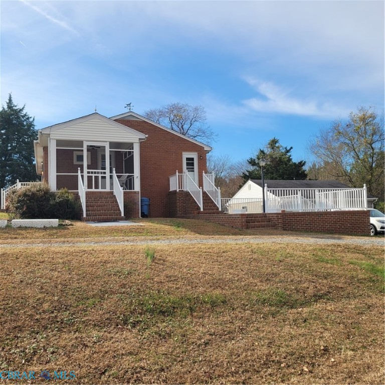 1366 Poplar Hill Road Newtown, VA 23126 - Photo 3 of 31
