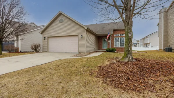 $359,900 | 1170 Lynx Lane, Normal, IL 61761