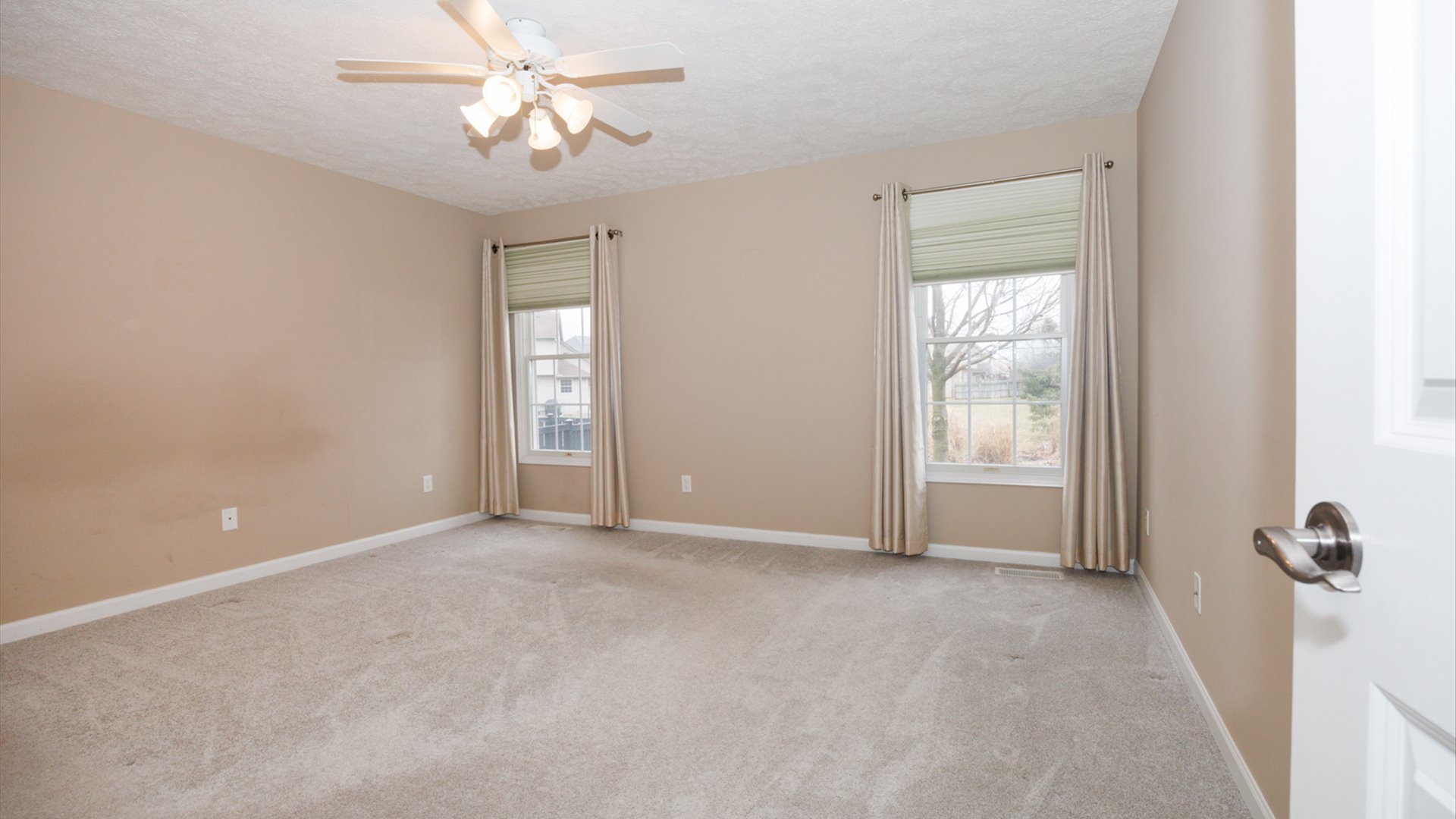1170 Lynx Lane Normal, IL 61761 - Photo 20 of 46 a view of an empty room with a window