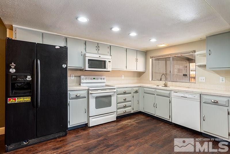4435 Primavera Avenue Reno, NV 89502 - Photo 8 of 25 Photo 8