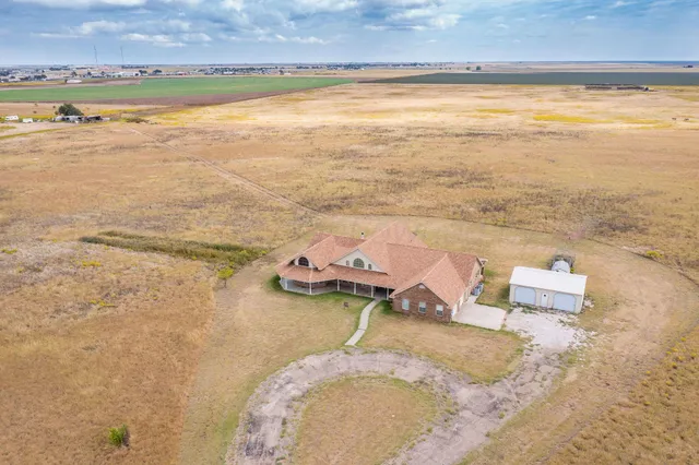 $589,900 | 915 South Tignor Street, Pampa, TX 79065