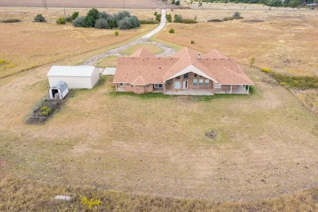 $589,900 | 915 South Tignor Street, Pampa, TX 79065