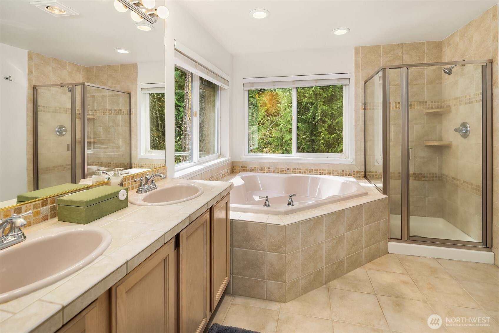 9215 Odin Way Bothell, WA 98011 - Photo 24 of 36