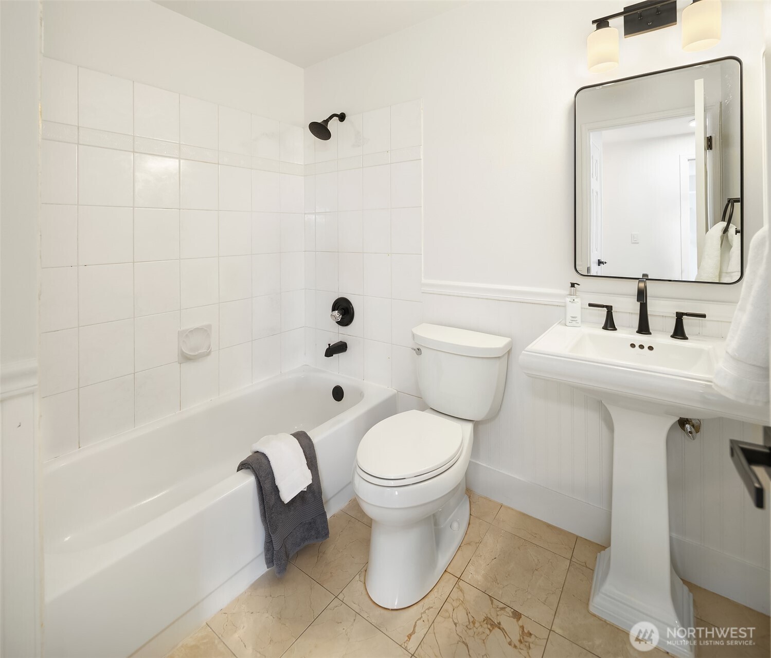 9215 Odin Way Bothell, WA 98011 - Photo 28 of 36