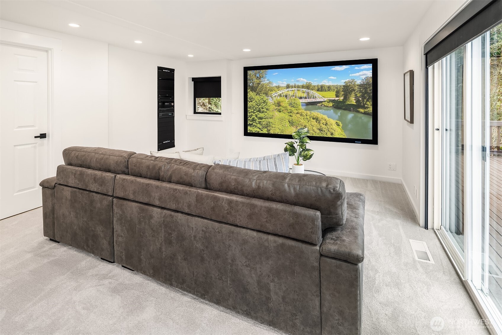 9215 Odin Way Bothell, WA 98011 - Photo 29 of 36