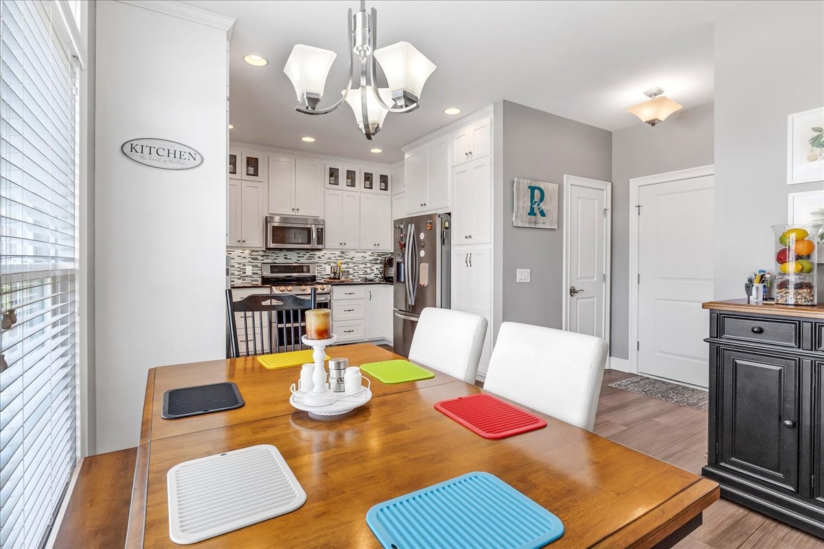 190 Stonegate Drive Smithville, TN 37166 - Photo 27 of 71 a view of a dining room with furniture