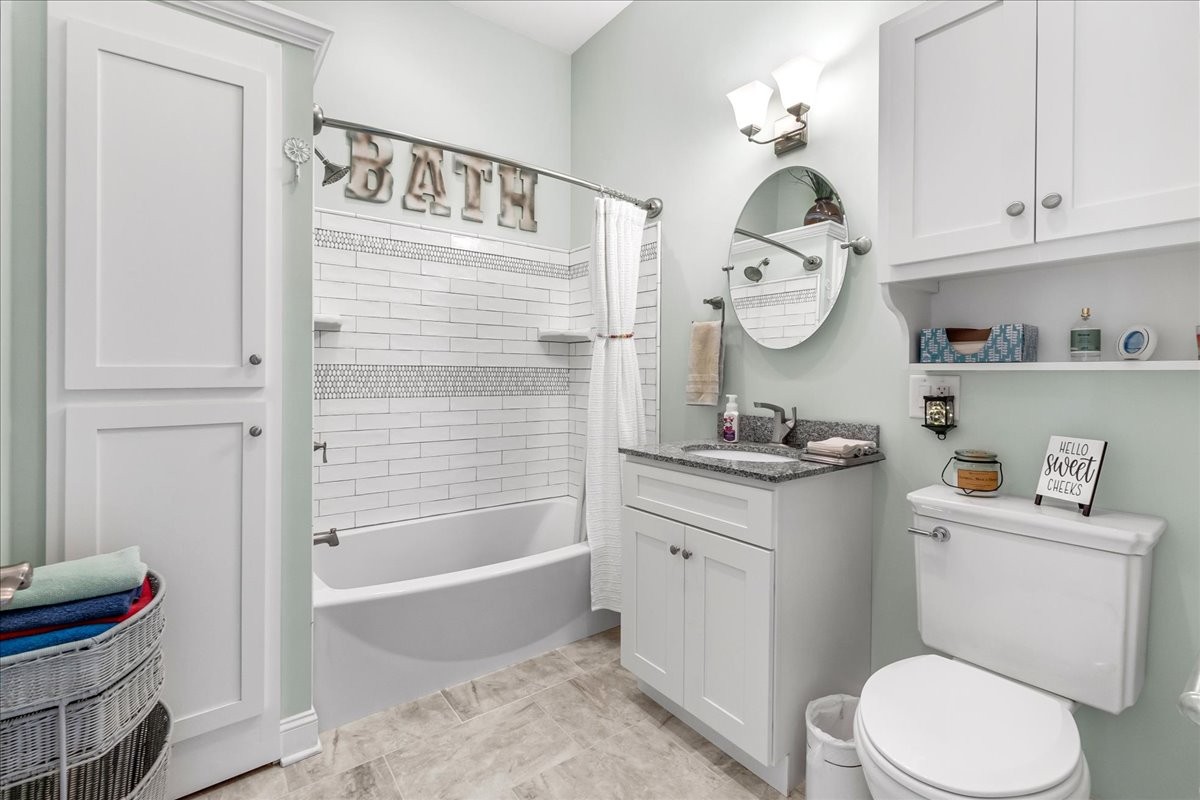 190 Stonegate Drive Smithville, TN 37166 - Photo 45 of 71 a bathroom with a sink a toilet and shower