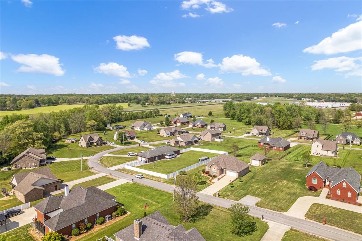 190 Stonegate Drive Smithville, TN 37166 - Photo 57 of 71 a view of a city