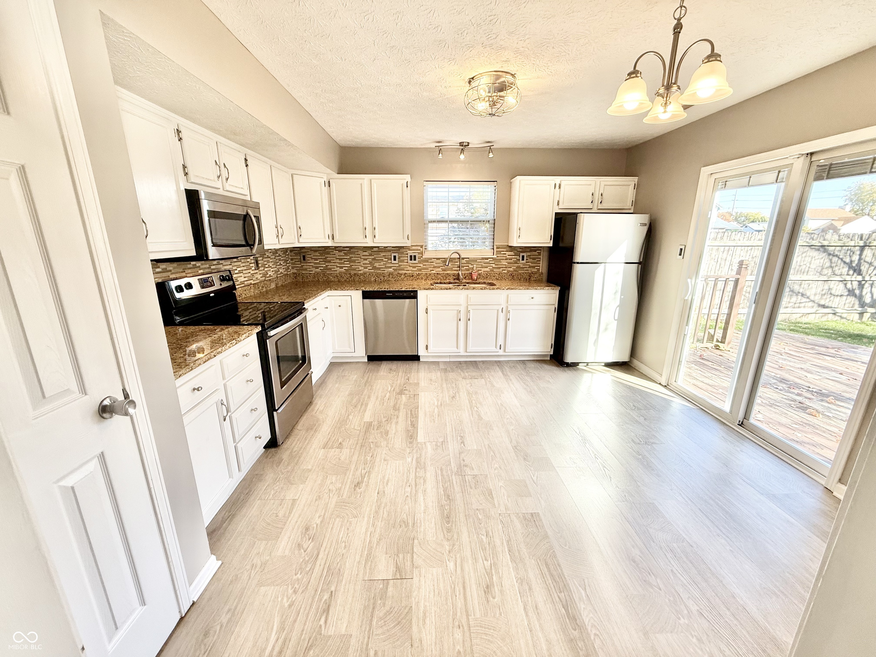 12959 Shandon Lane Fishers, IN 46038 - Photo 14 of 33