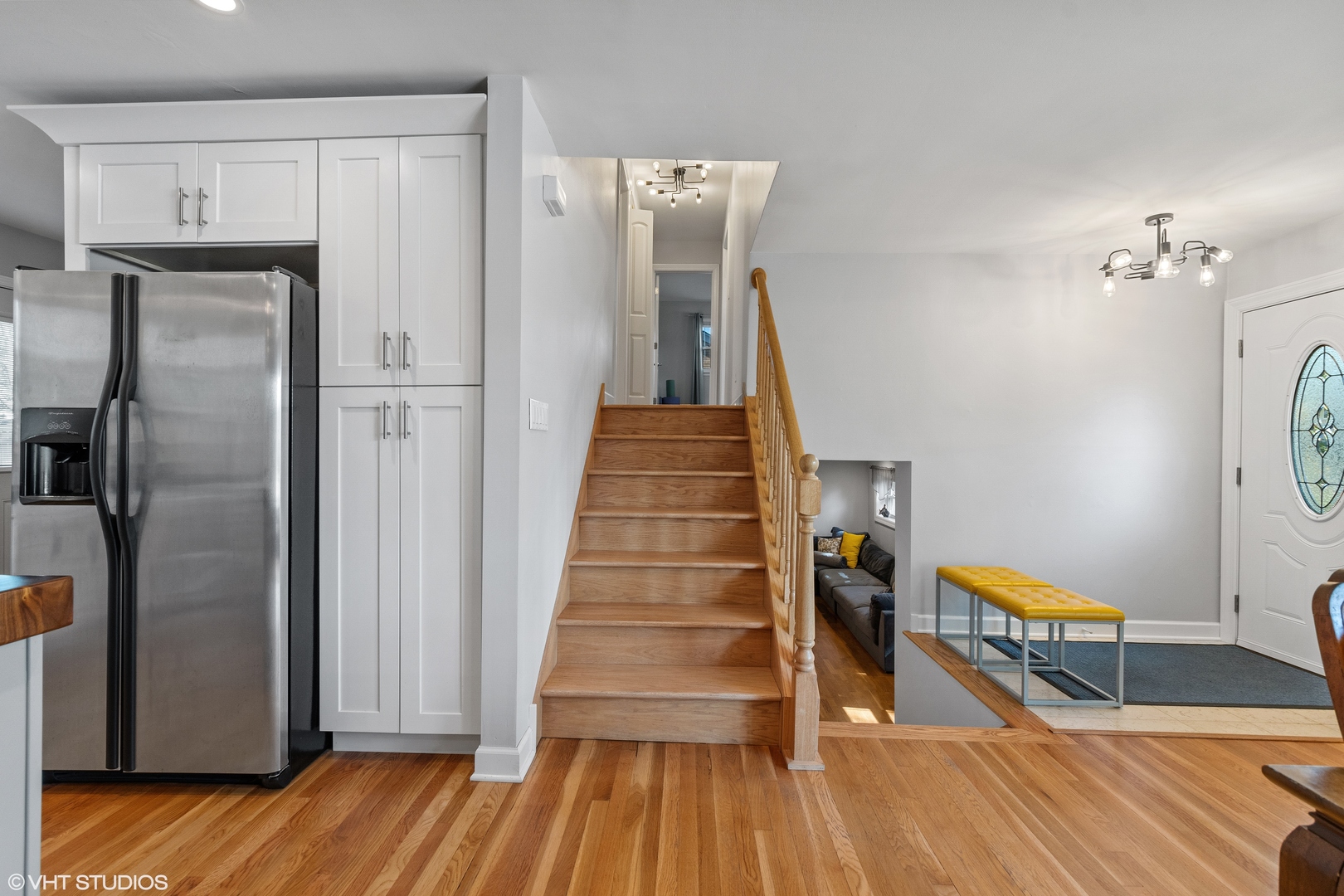 214 Michael Manor Glenview, IL 60025 - Photo 7 of 17