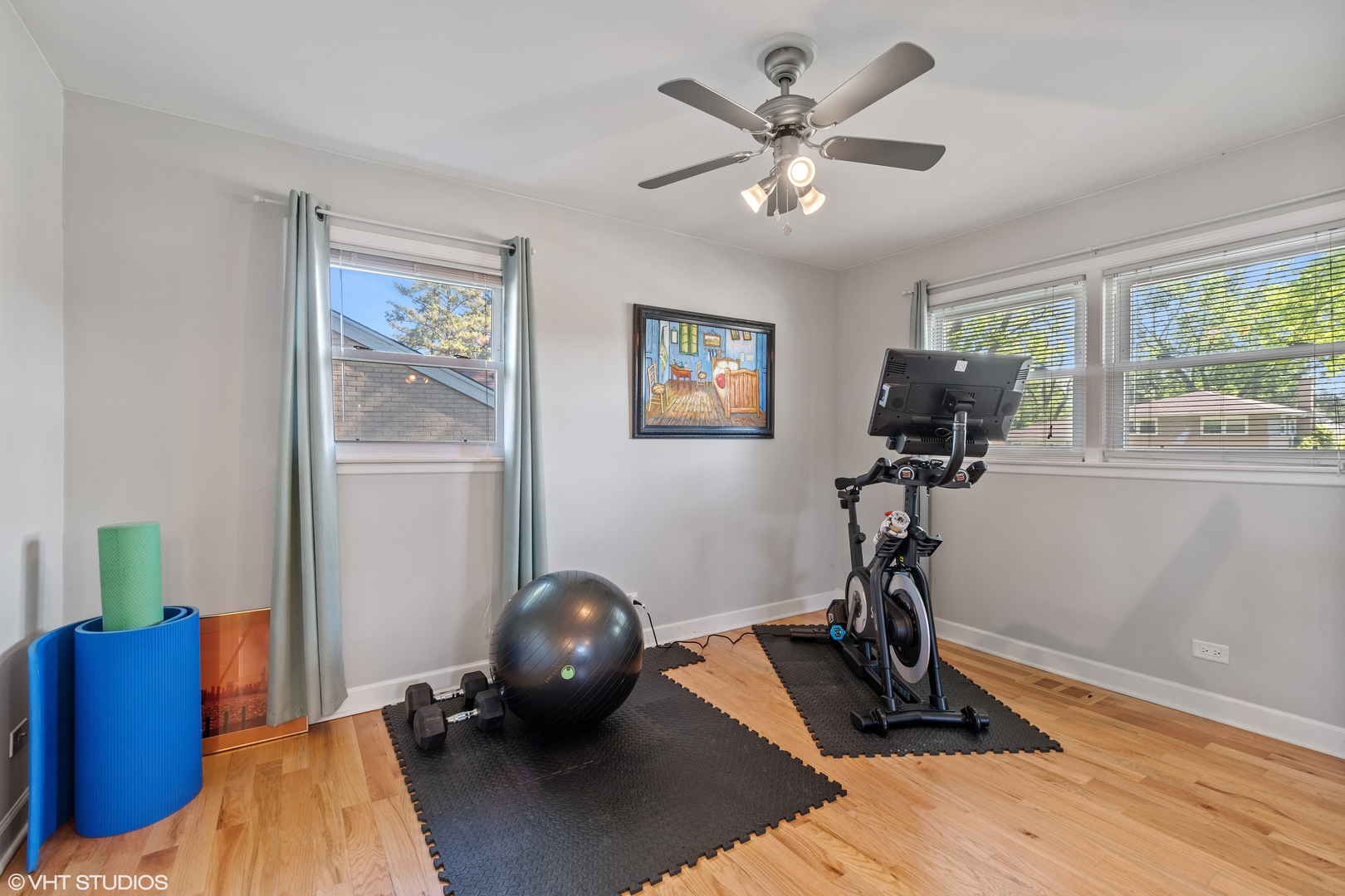 214 Michael Manor Glenview, IL 60025 - Photo 10 of 17