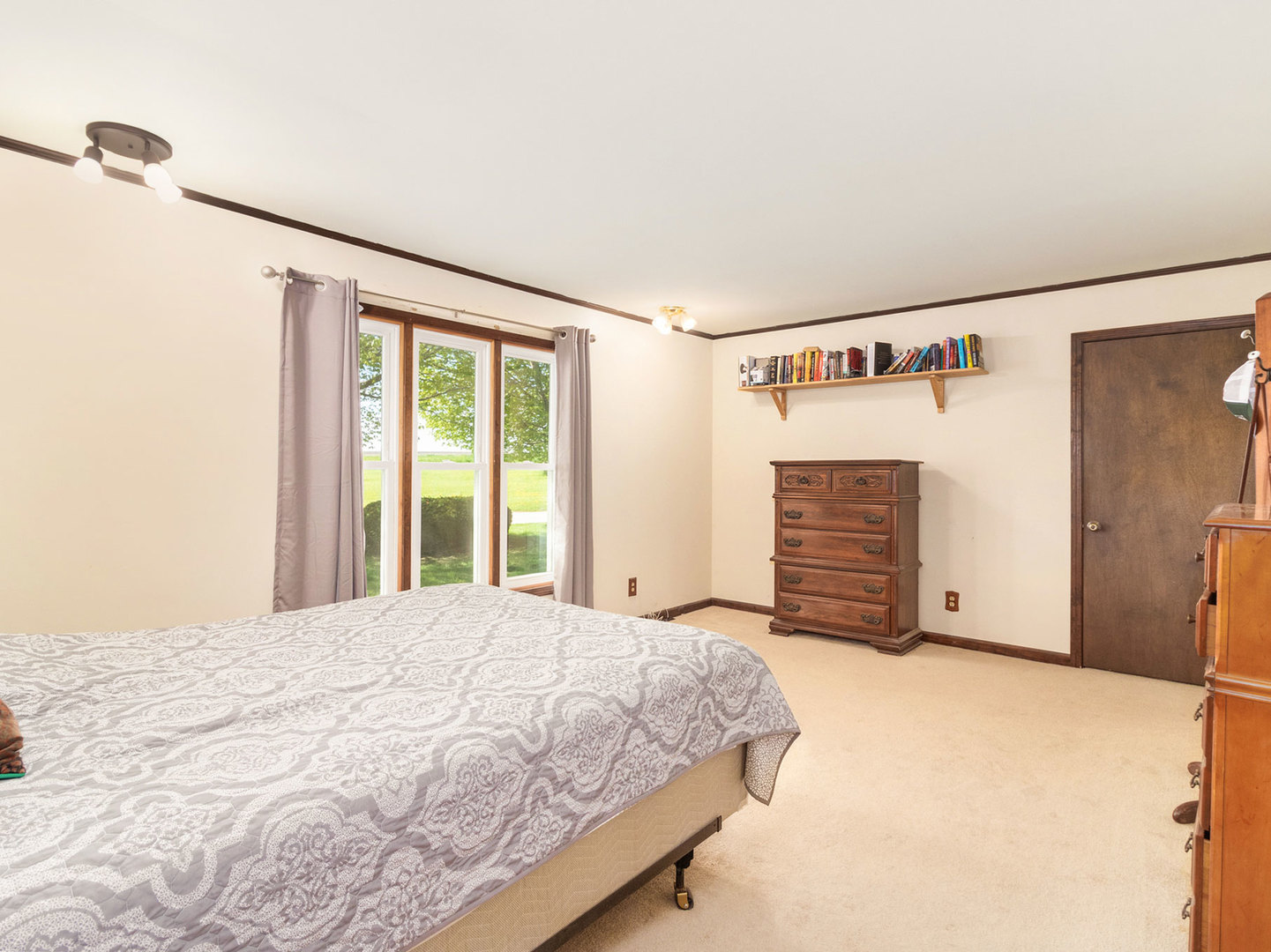 3017 Graham Road Somonauk, IL 60552 - Photo 18 of 30 a bedroom with a bed and a window