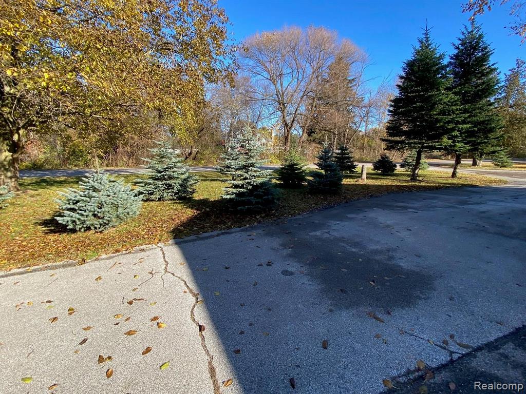 7626 Galbraith Line Road Lexington, MI 48450 - Photo 21 of 23