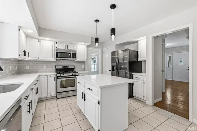 $429,900 | 55800 Raintree Drive, Osceola, IN 46561