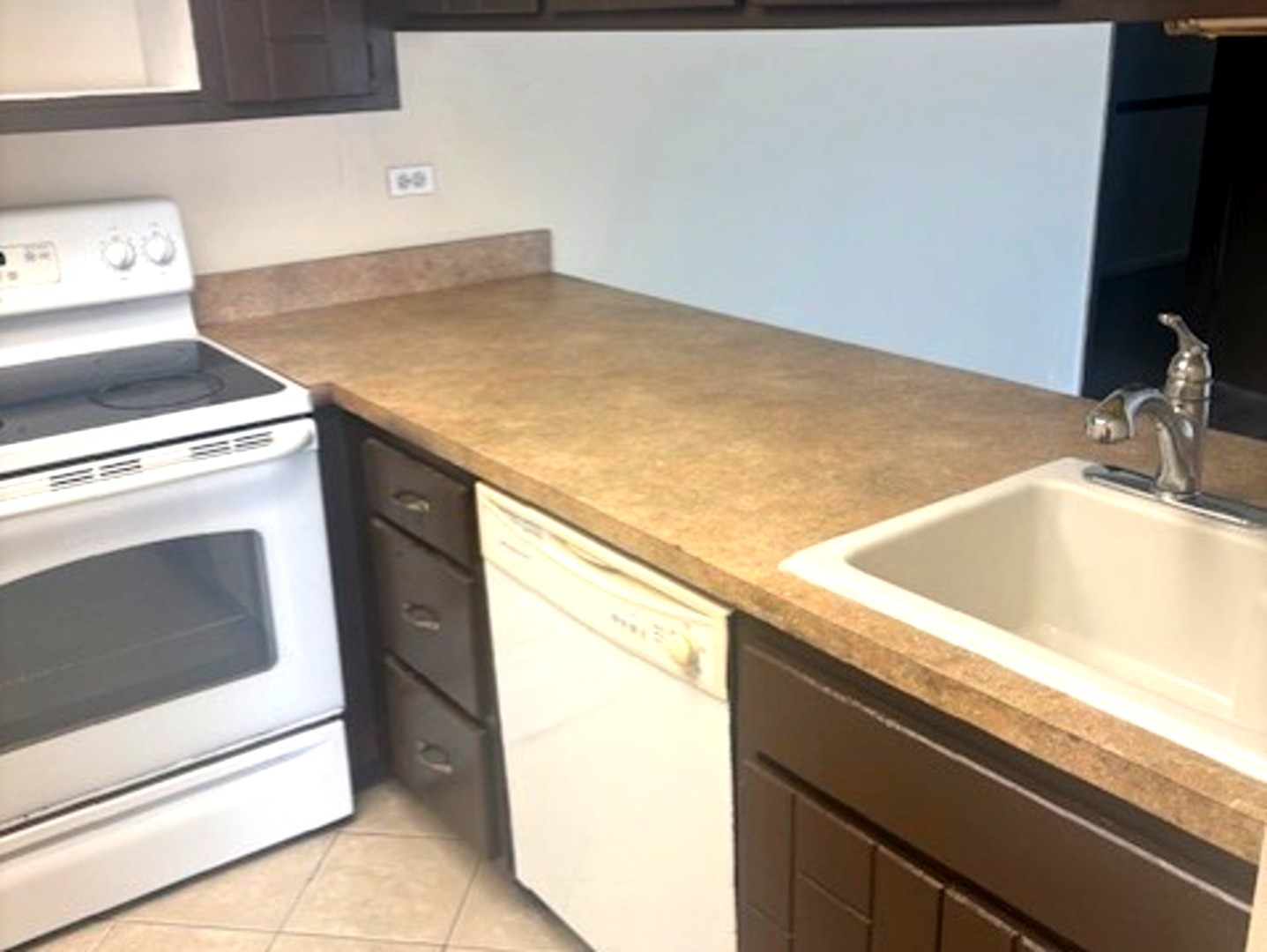 820 Elder Road, Unit C115 Homewood, IL 60430 - Photo 18 of 37