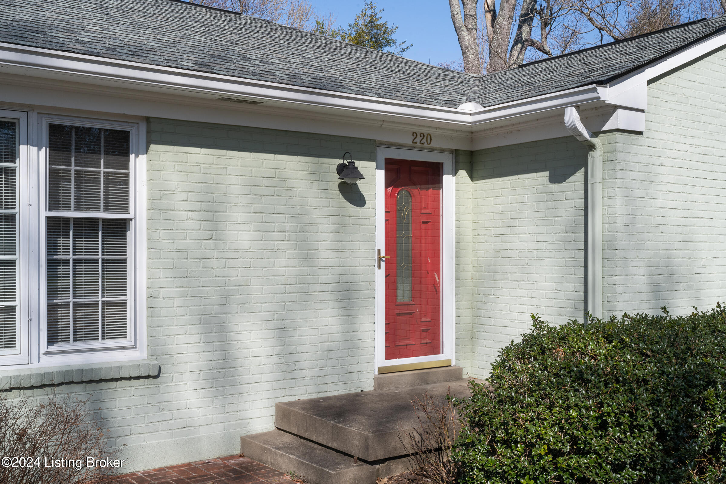 220 S Hampton Rd-8