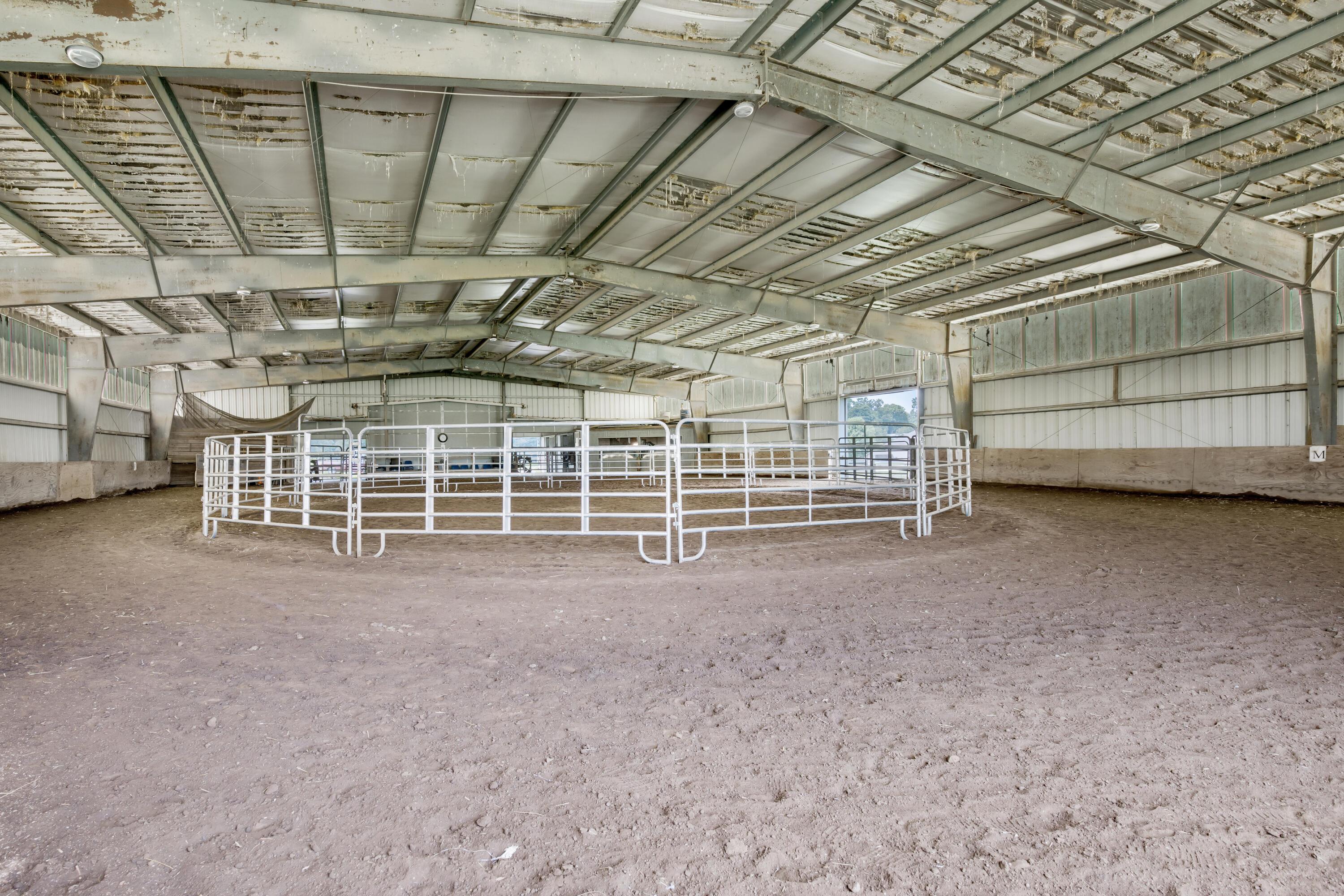 1675 Braumiller Road Delaware, OH 43015 - Photo 55 of 71 55. Barn #2 Indoor Arena