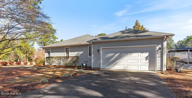 $565,000 | 1360 Burning Tree Road, Pinehurst, NC 28374
